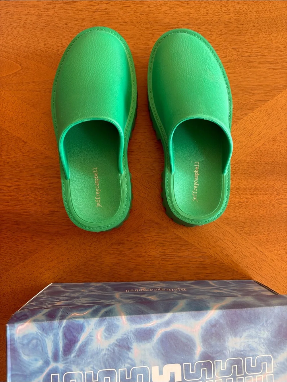 Jeffrey Campbell bold green